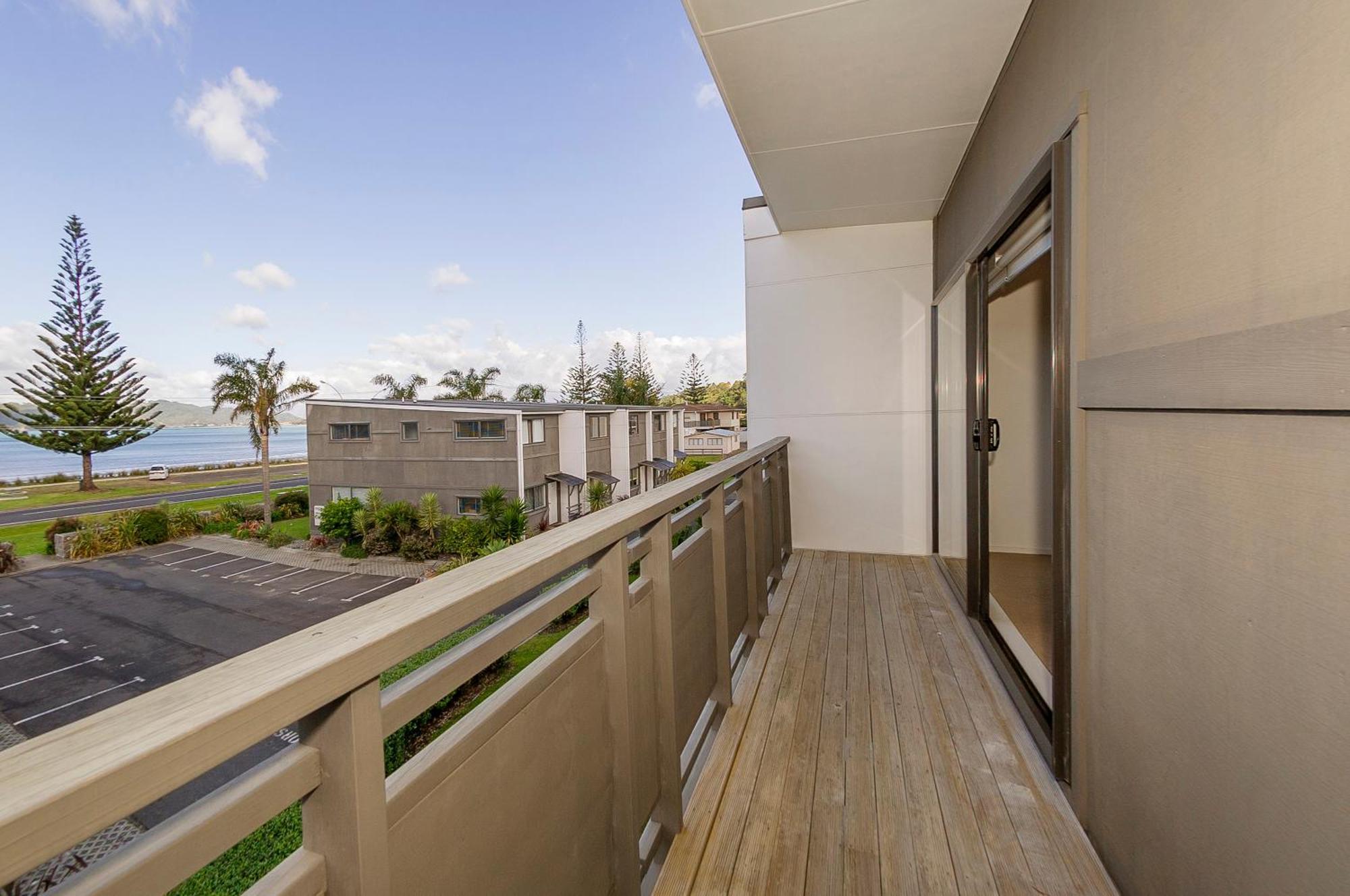 Aqua Soleil Beachfront Apartment Whitianga Eksteriør billede
